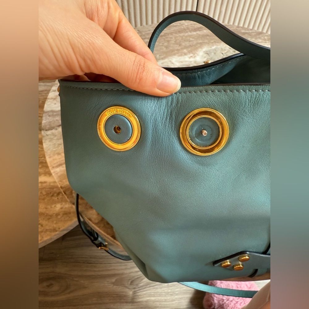 STUNNING MIU-MIU BOUTIQUE HANDBAG satchel tote bag in blue with gold hardware - Picture 9 of 15